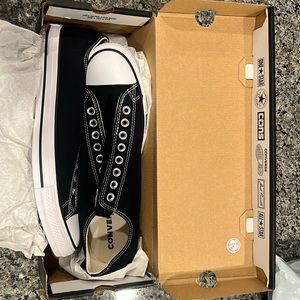New in Box Converse Slips Black and White Mens 11.5 Women’s 13.5 Chuck Slips